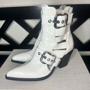 EUC Jeffrey Campbell Guadalupe Boots White